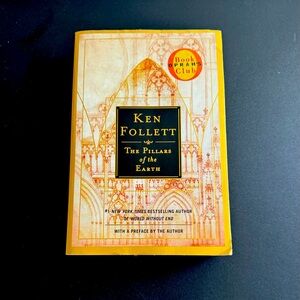 💕 The Pillars of the Earth by Ken Follett, Historical/Thriller Softcover…